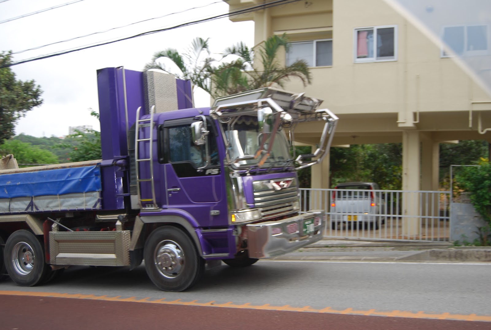 Japan Journal Dump Trucks
