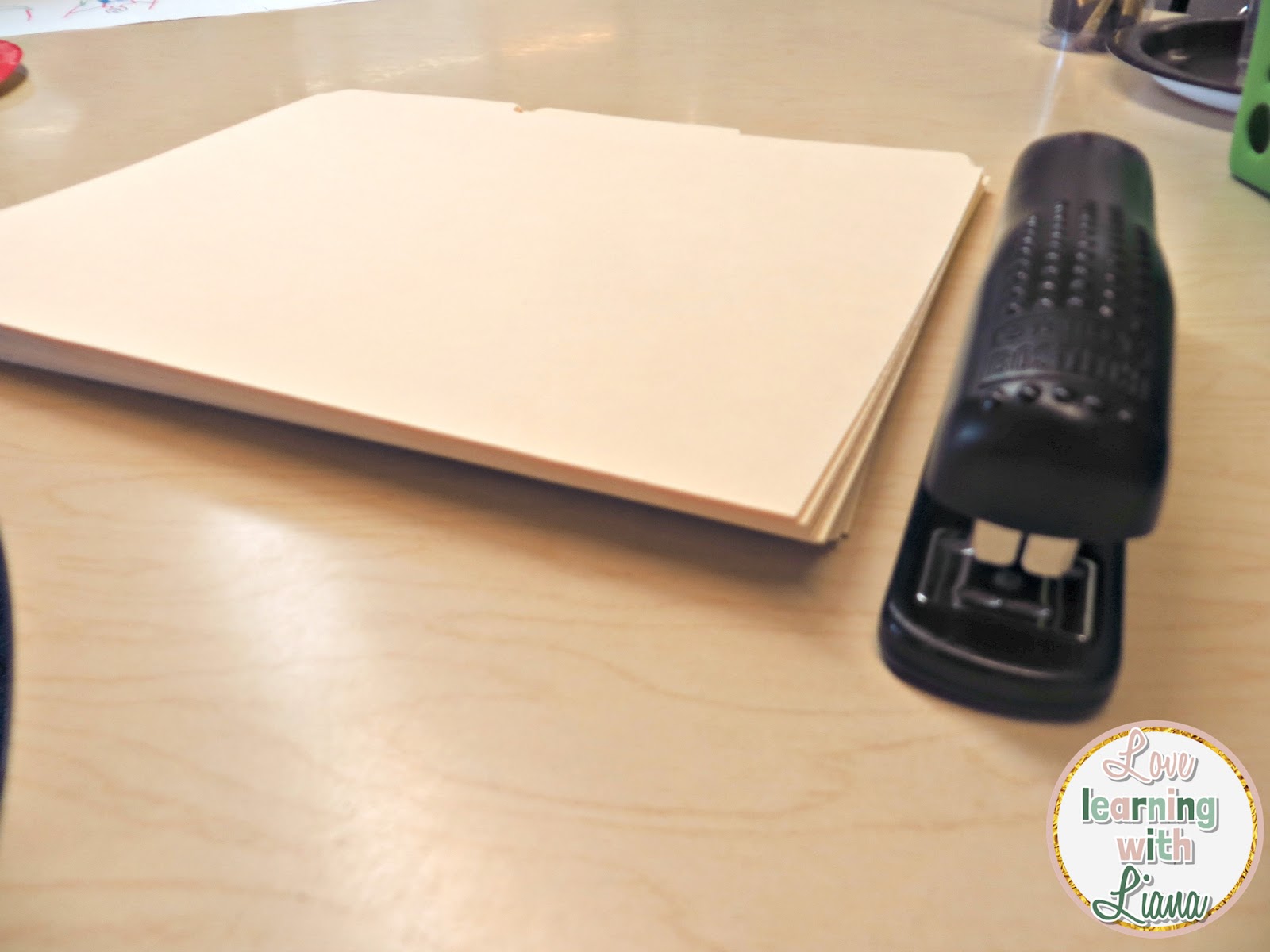 Love Learning with Liana DIY Privacy Boards Tutorial + a FREEBIE