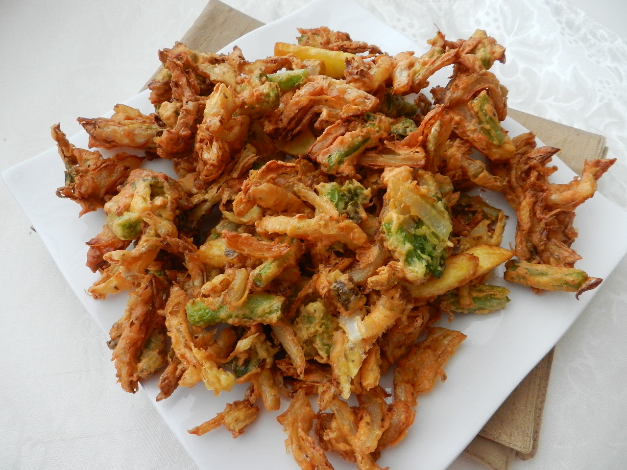 Learn Cooking Easy Mixed Vegetable Pakoras Recipe