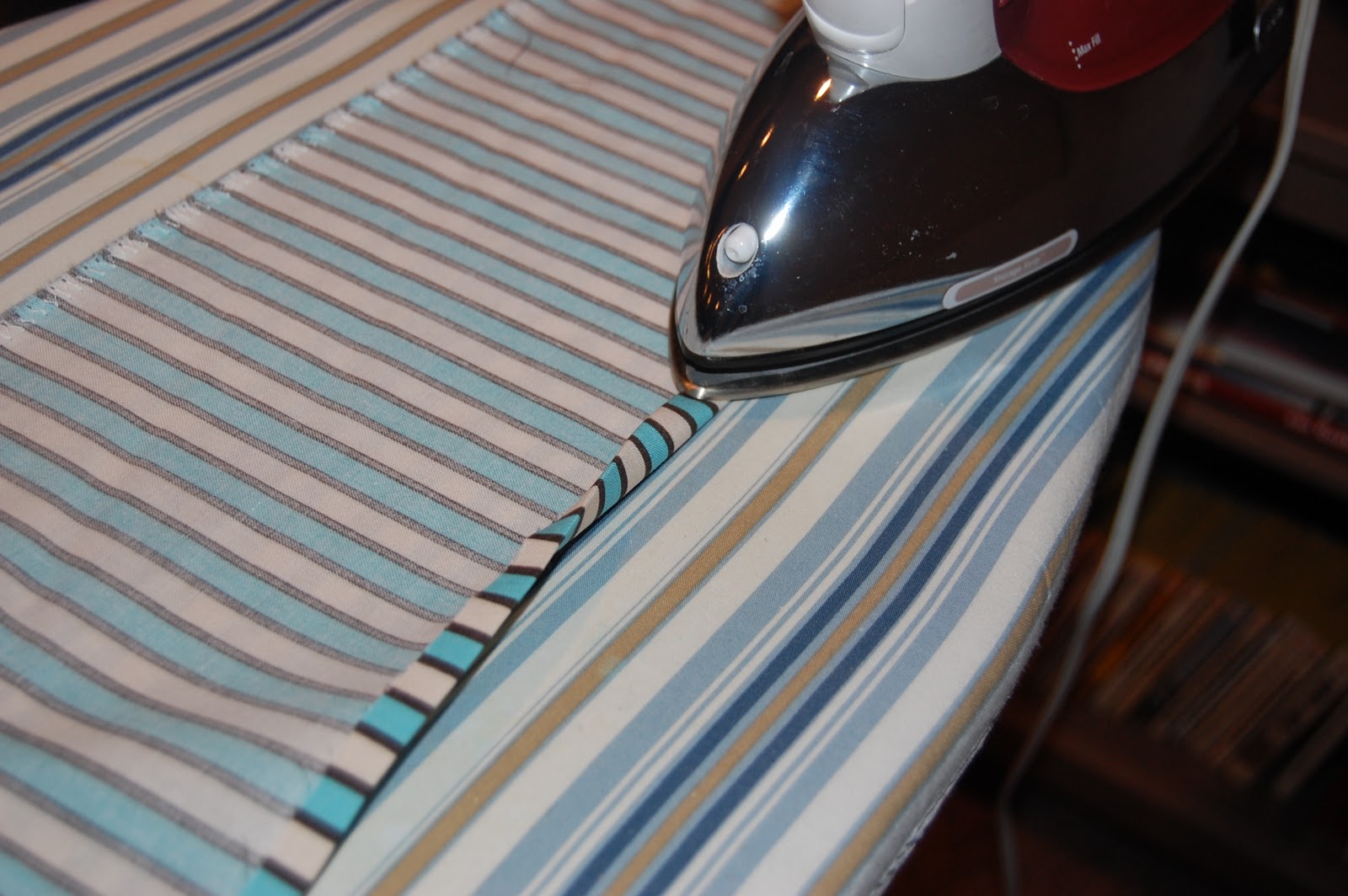 Make a Nursing Cover {HOWTO} I Heart Nap Time