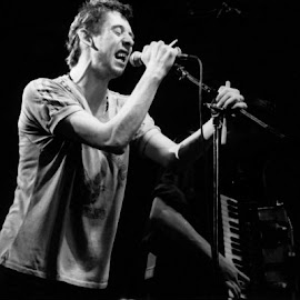 SHANE MACGOWAN