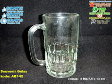 Souvenir Gelas