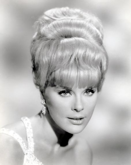 Noir and Chick Flicks: Happy Birthday: Elke Sommer