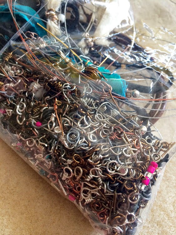 Packing beads for travel/vacation (my method)