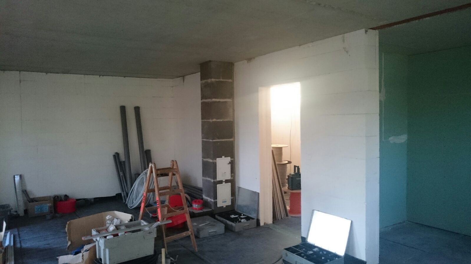 Abenteuer Eigenheim Tag 99 Beginn Der Elektro Und