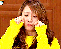 Krystal+Jung+f(x)+Cute+GIF+(3).gif