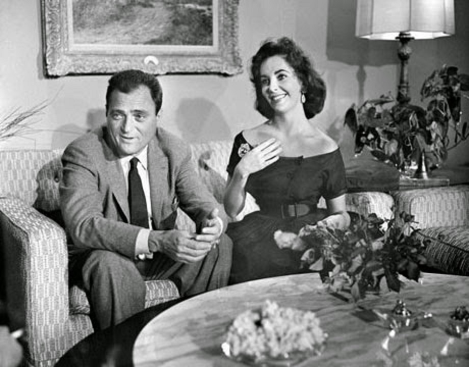 At home with second husband, Mike Todd. (He would later die in a plane crash).