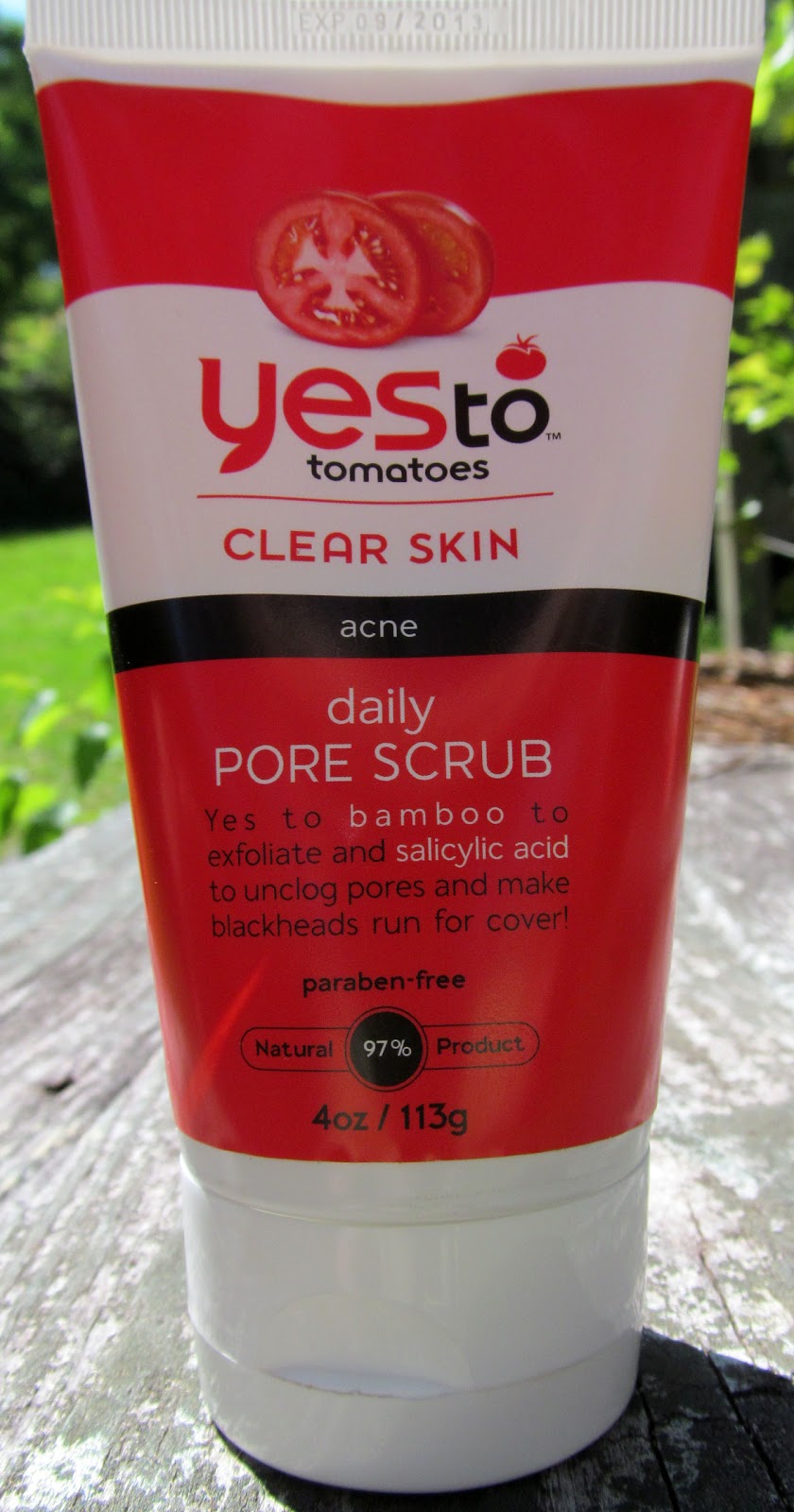 Bon Vivant Beauty Yes to Tomatoes Clear Skin Daily Pore Scrub