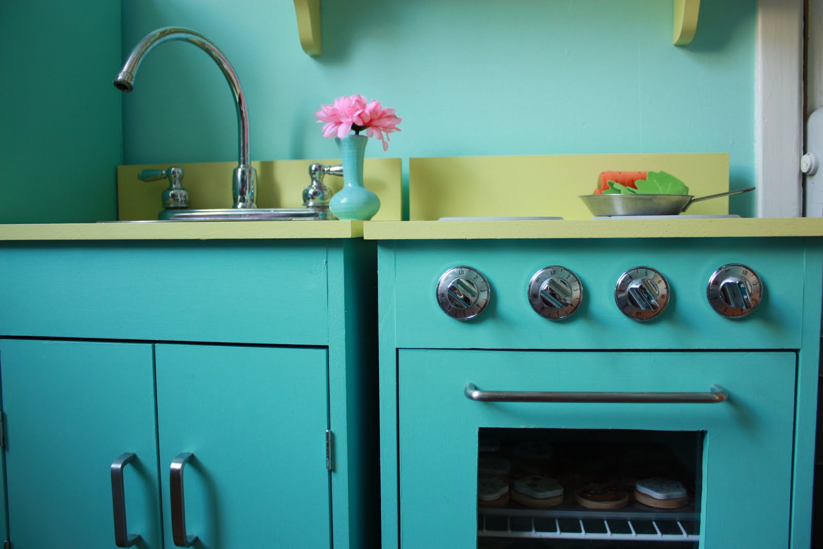 Rook Holly S Play Kitchen