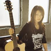 Yui Singer Pictures