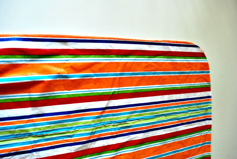 Larissa Another Day Vinyl Tablecloth Picnic Blanket Tutorial