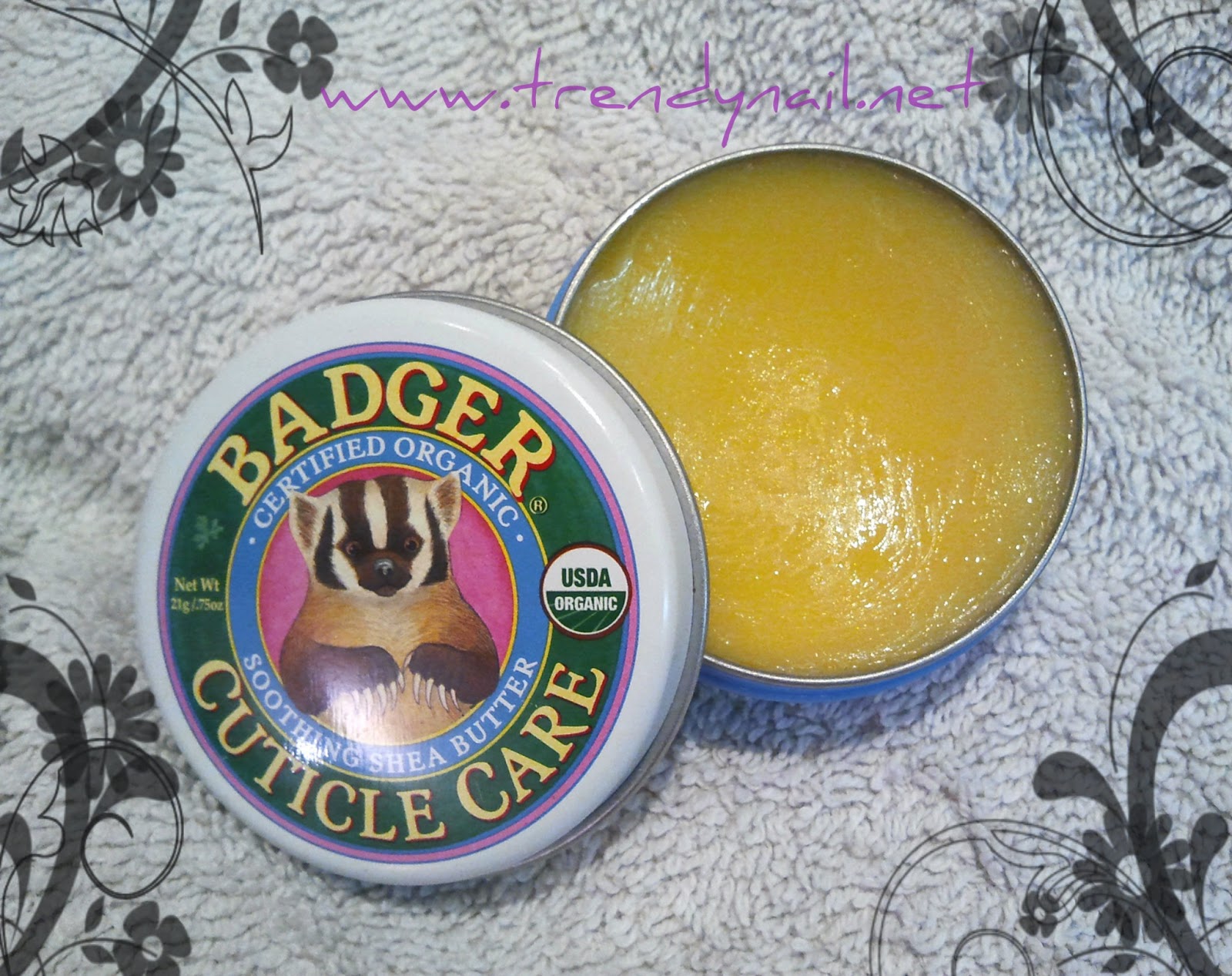 Badger Balm Cuticle Care Balm per mani e unghie curatissime, naturalmente e "profumatamente