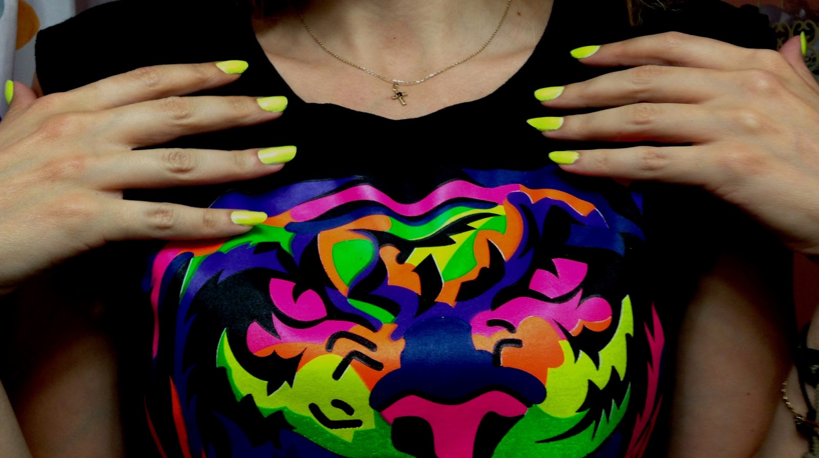 BORN STUNNA: WEEKLY NAILS :NEON NAILS