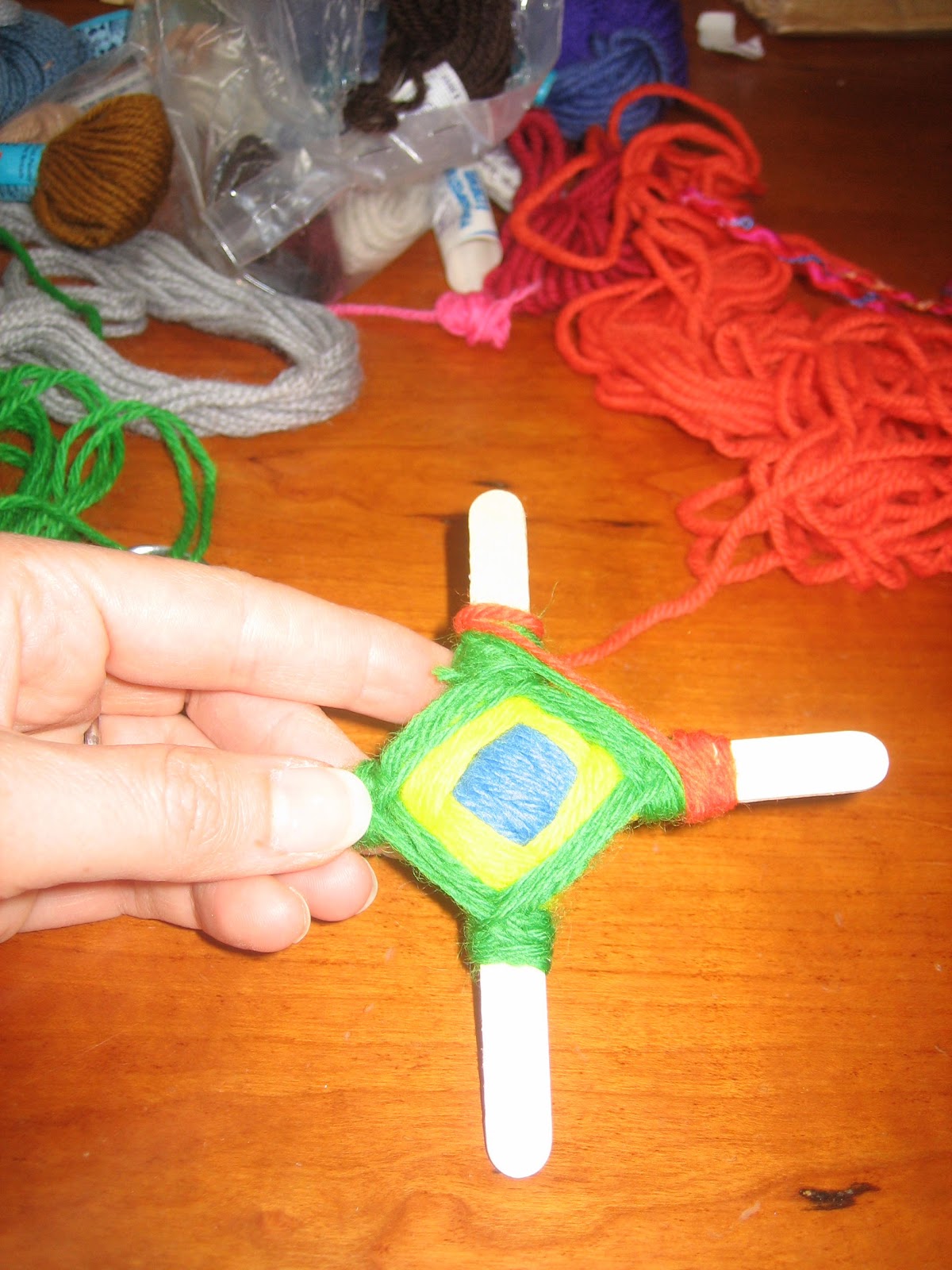 Crafty little people Woollen pom poms