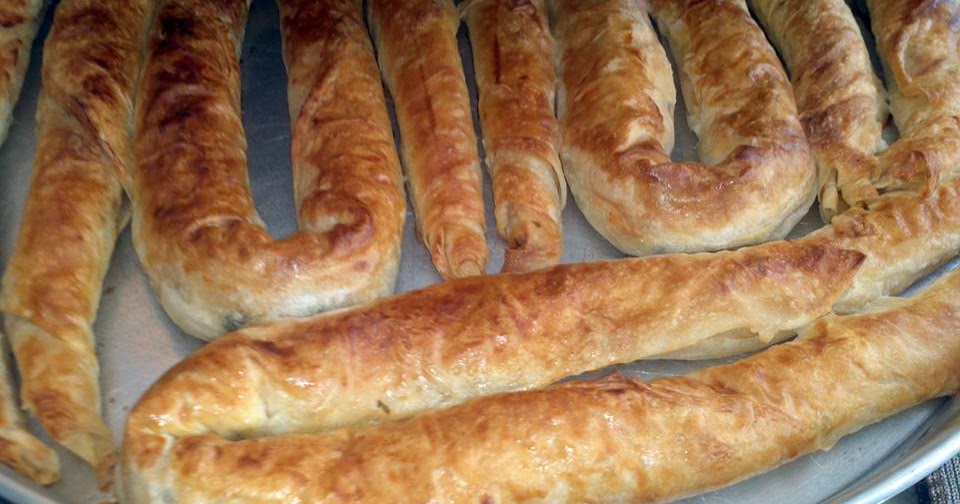 Nazlı'nın Mutfağı Erzincan Tulum Peynirli Maydanozlu Börek