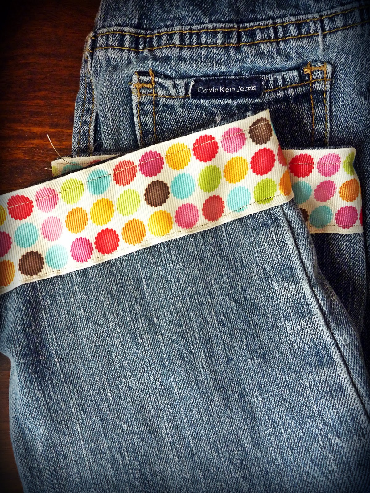 Lisa Bonita Adding Ribbon to Jeans