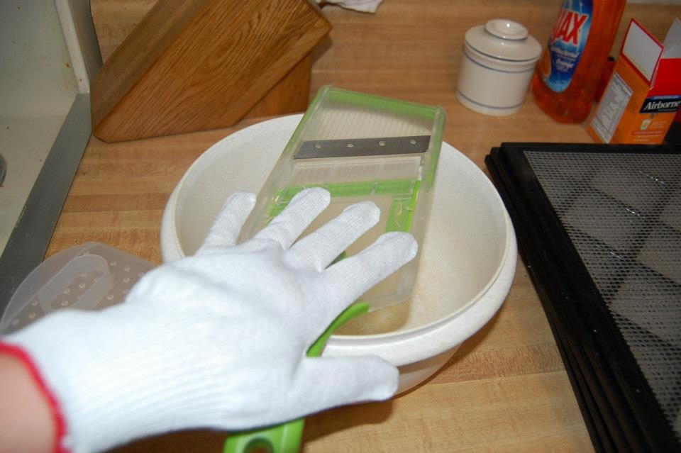 Perky Prepping Gramma Dehydrating, Vacuum Sealing Oranges & a Tasty Treat