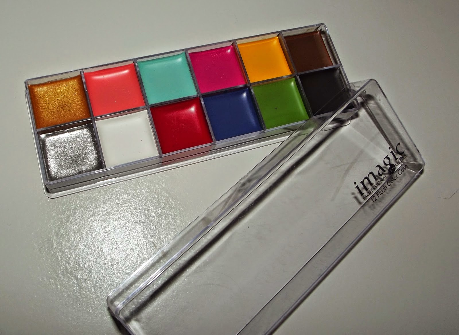 Neala Olivia MakeUp Forever Flash Palette DUPE Tutorial & Review