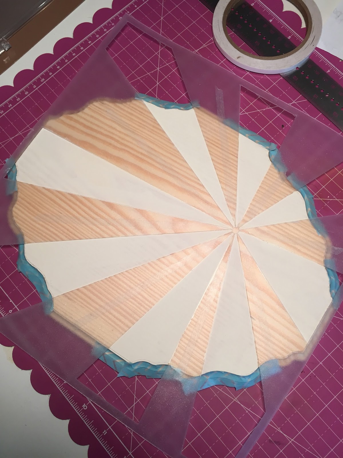 That Becky Girl Crafts Everything needs gold glitter spray paint...