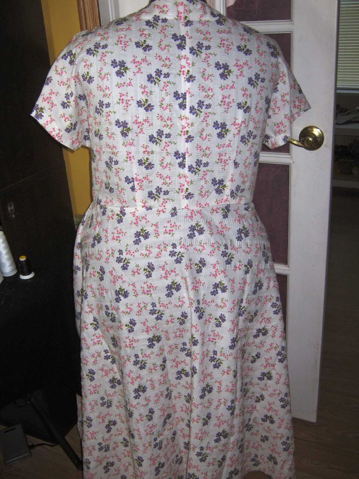 New Look 6104 Dress Pattern www.sewplus.blogspot.com