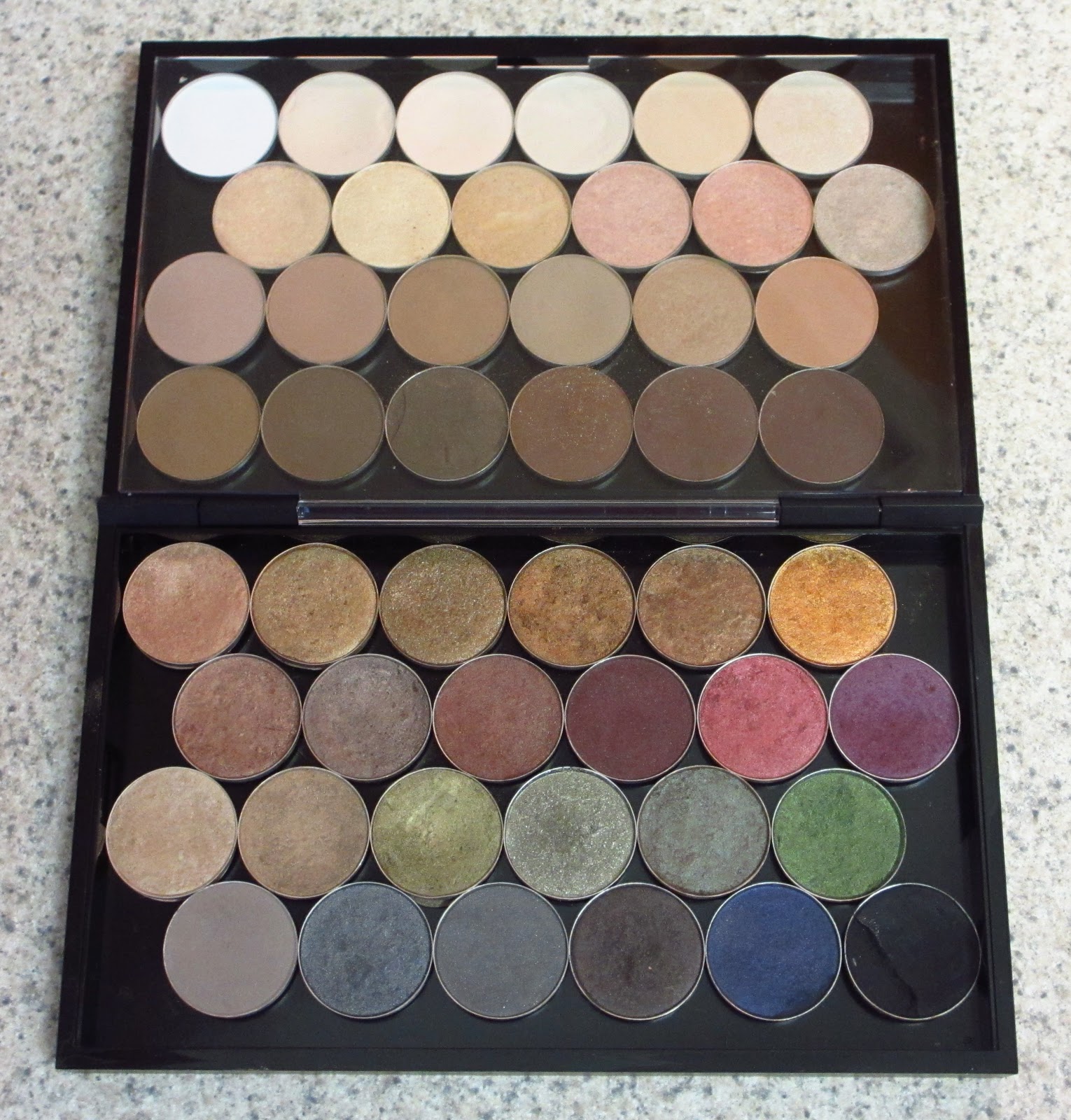 Eyeshadow Addicts Anonymous NEW MAC Pro Palette Large Duo (Double