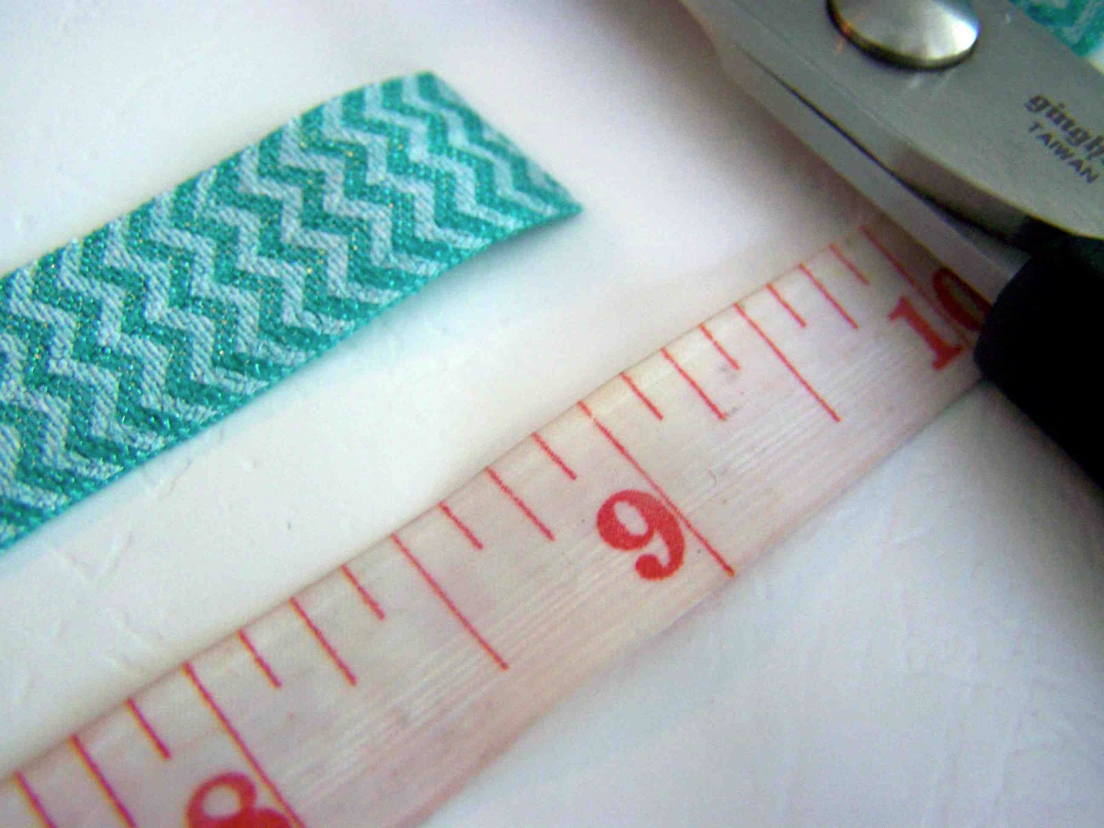 Made by Me. Shared with you. Tutorial DIY Fold Over Elastic Hair Ties