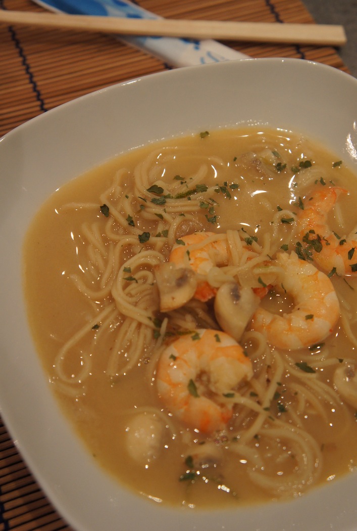 Soupe lait de coco crevettes