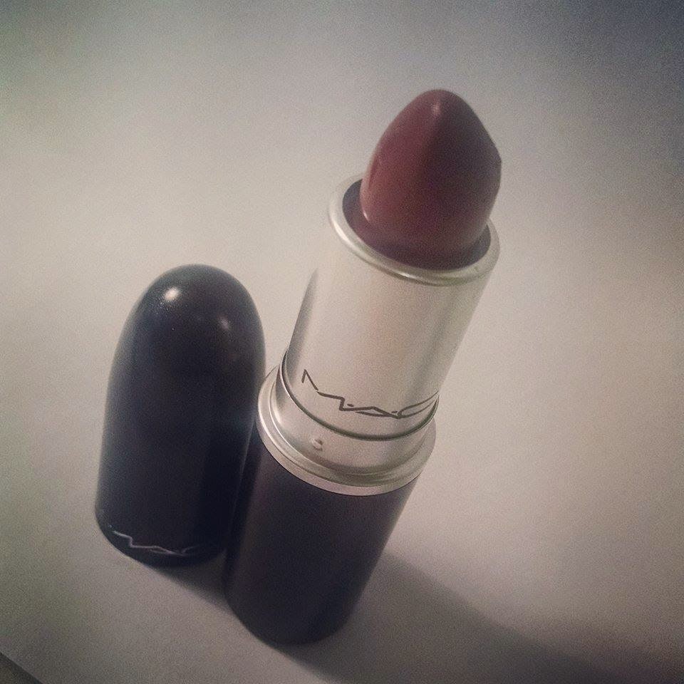 The Real Beauty Mahogany lips! MAC Paramount lipstick and Mahogany liner!