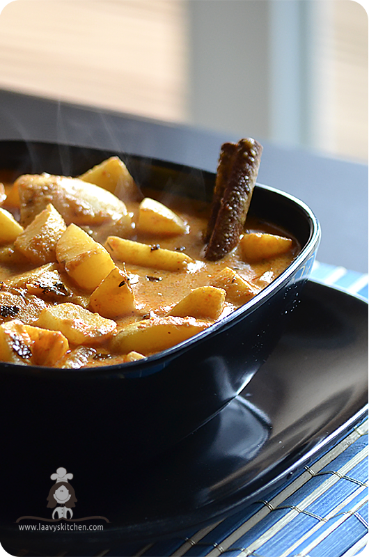 Laavy's Kitchen A food blog by Laavy Punjabi Dum Aloo Fried