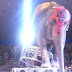 Η συμπόνοια στο ζωικό βασίλειο! Ελέφαντες έτρεξαν στον ελέφαντα που χτύπησε σε τσίρκο...