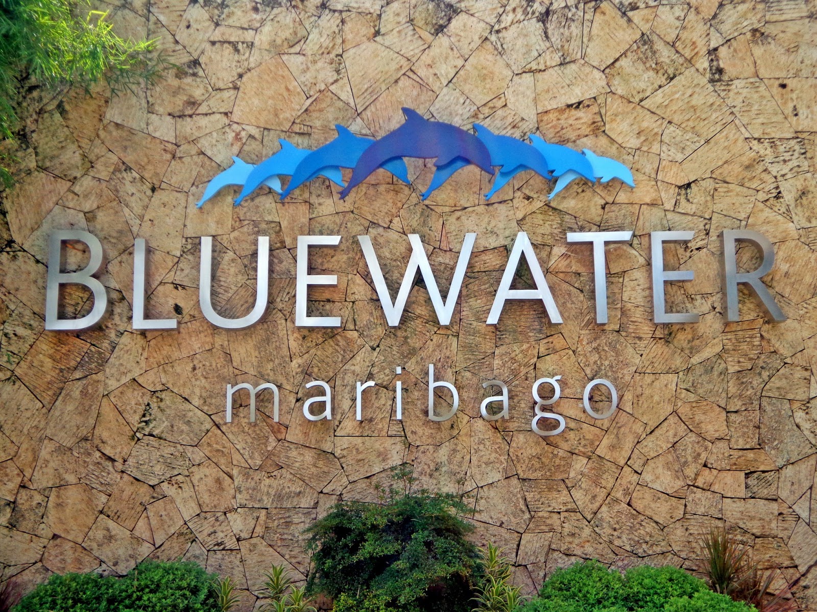 Bluewater Maribago Beach Resort excursionista work. eat. travel. blog.