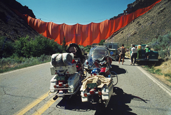 Christo And Jeanne Claude Valley Curtain