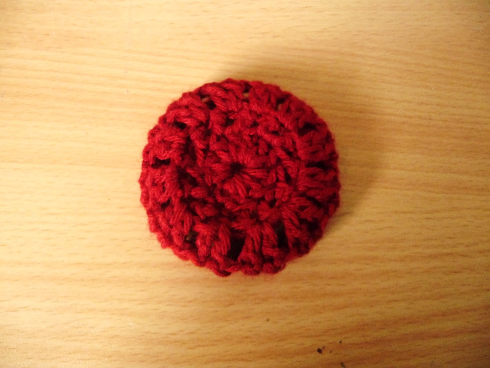 GOLD is what GLITTERS. DIY Tutorial Crocheted Headphone Covers