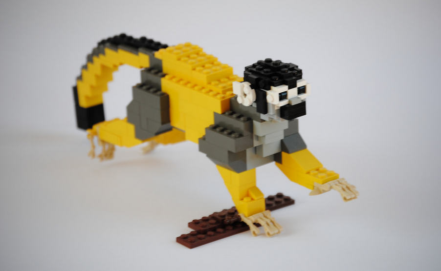 The Brick Bucket: Superb large-scale animals by AnActionfigure