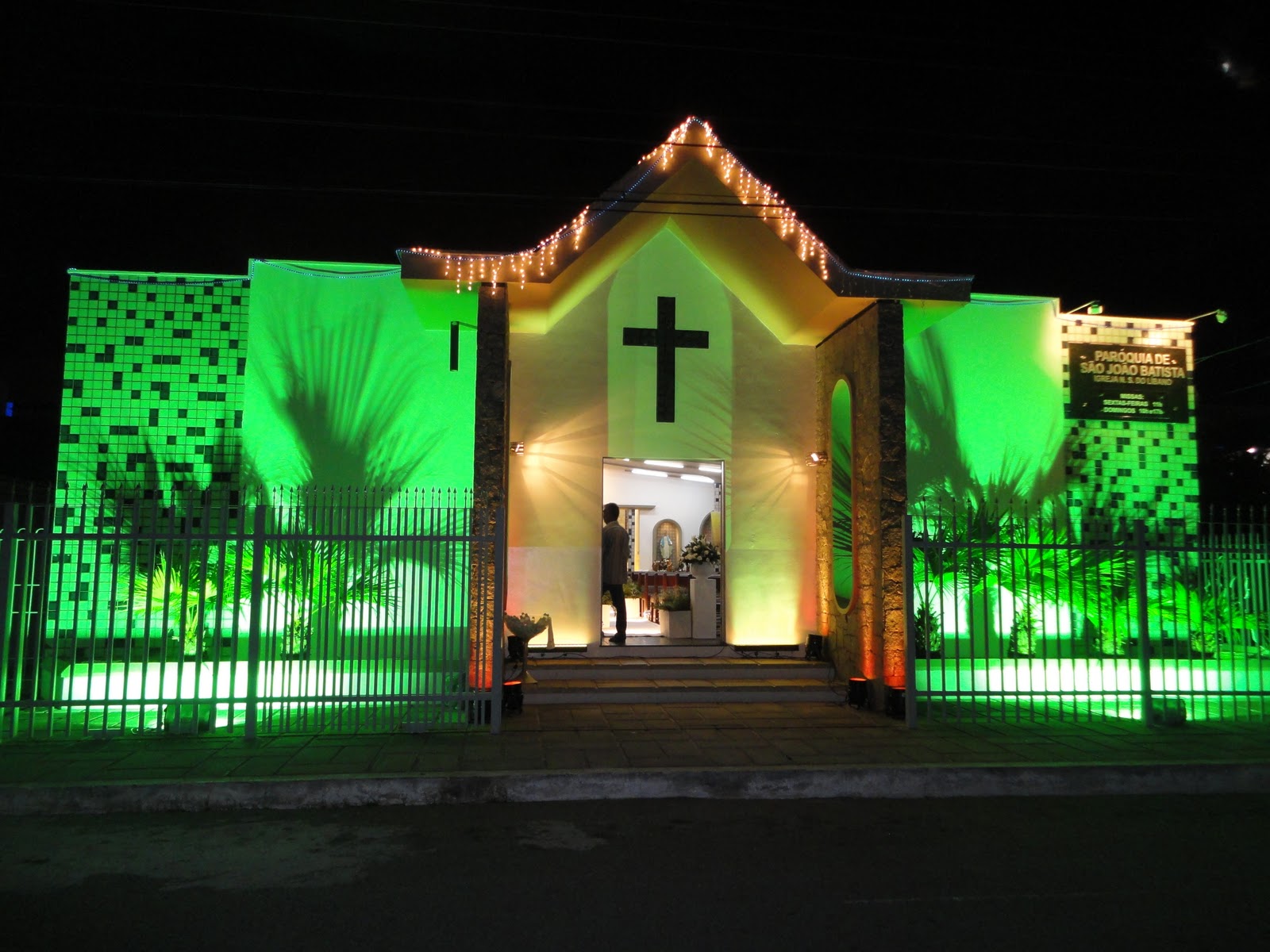 LocaSomeLuz - Iluminação e Sonorização: Igreja Nossa Senhora do Líbano