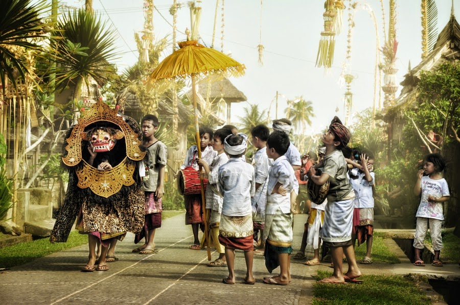 ngelawang barong sebuah tradisi pasca hari raya galungan di bali hindu damai ngelawang barong sebuah tradisi pasca hari raya galungan di bali hindu damai