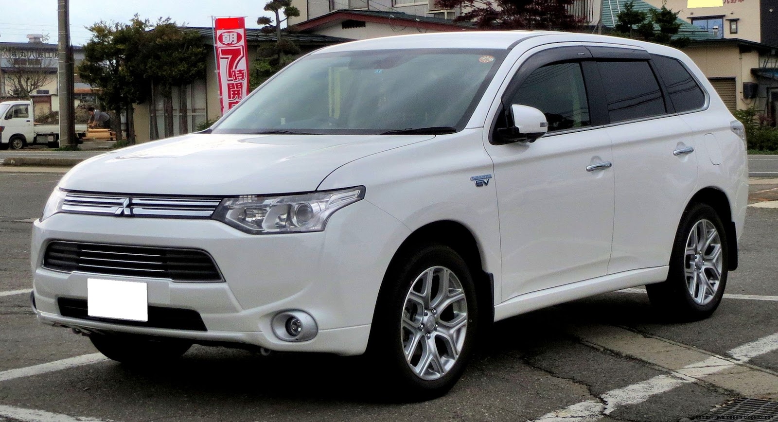 Mitsubishi Outlander PHEV Mitsubishi Outlander PHEV