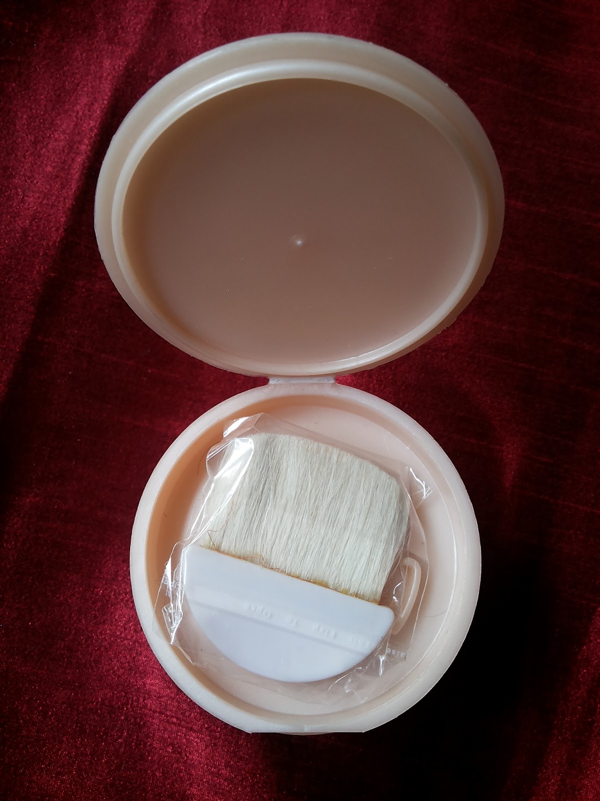 Revlon Skinlights Face Illuminator Loose Powder Natural Light Revlon Skinlights Face Illuminator Loose Powder Natural Light