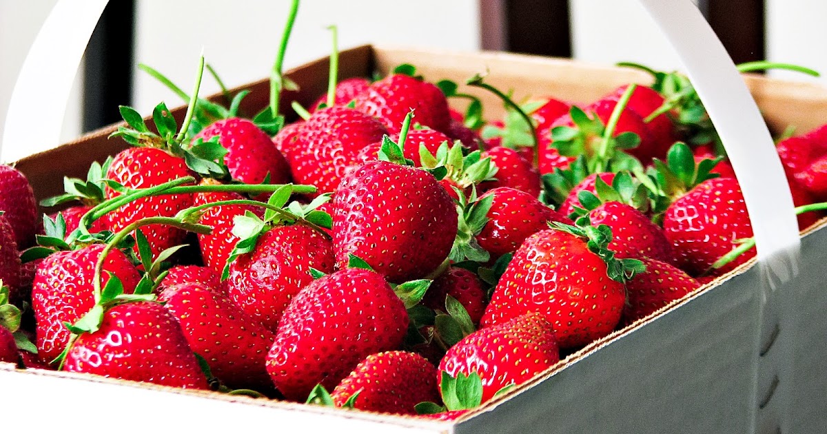 What's for dinner? It's strawberry season!!