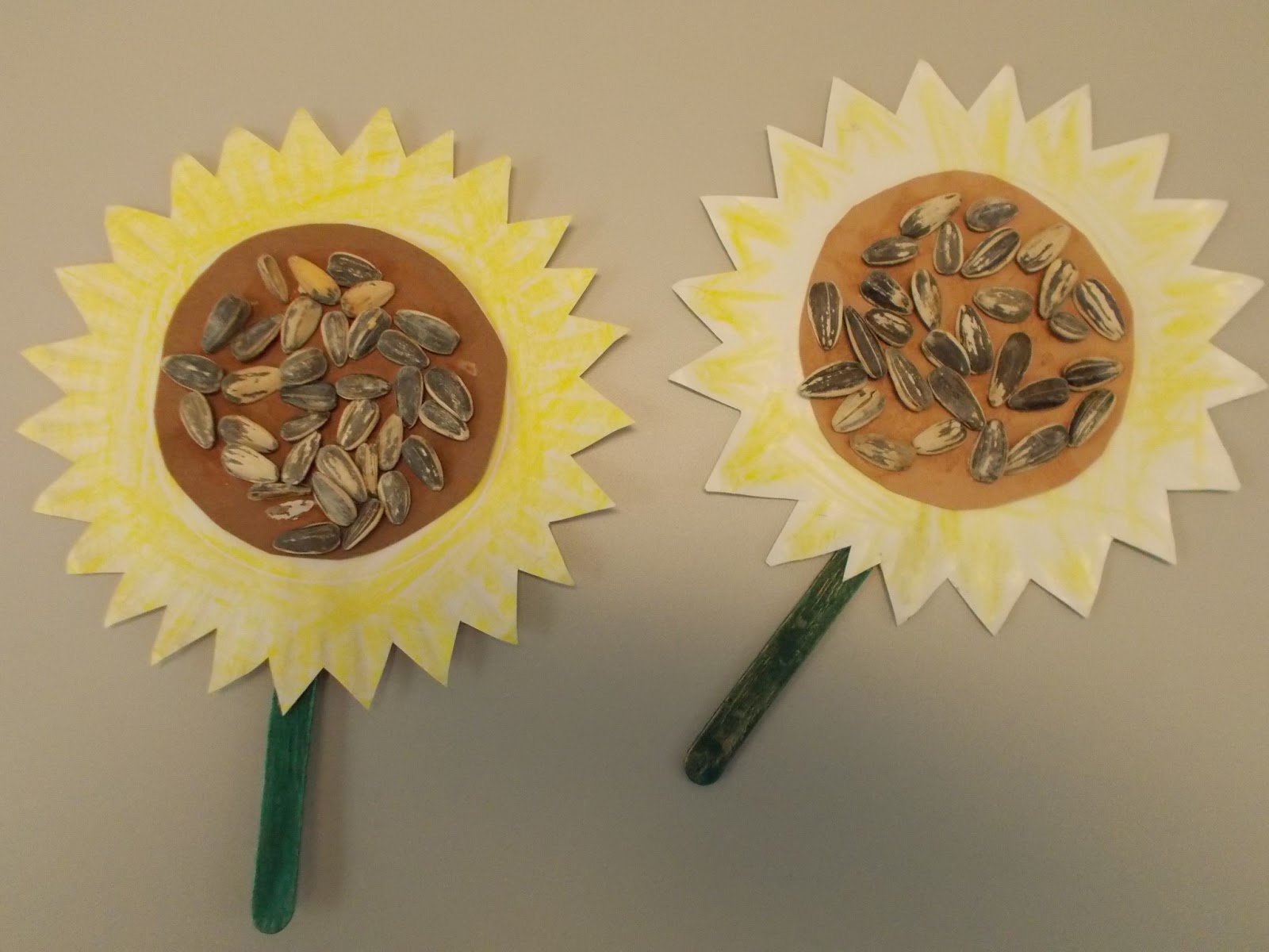 Fun with Friends at Storytime Here Comes the Sun...Flower