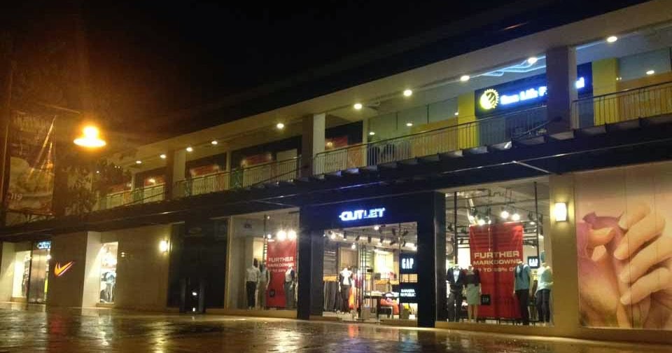 paseo de sta rosa nike outlet