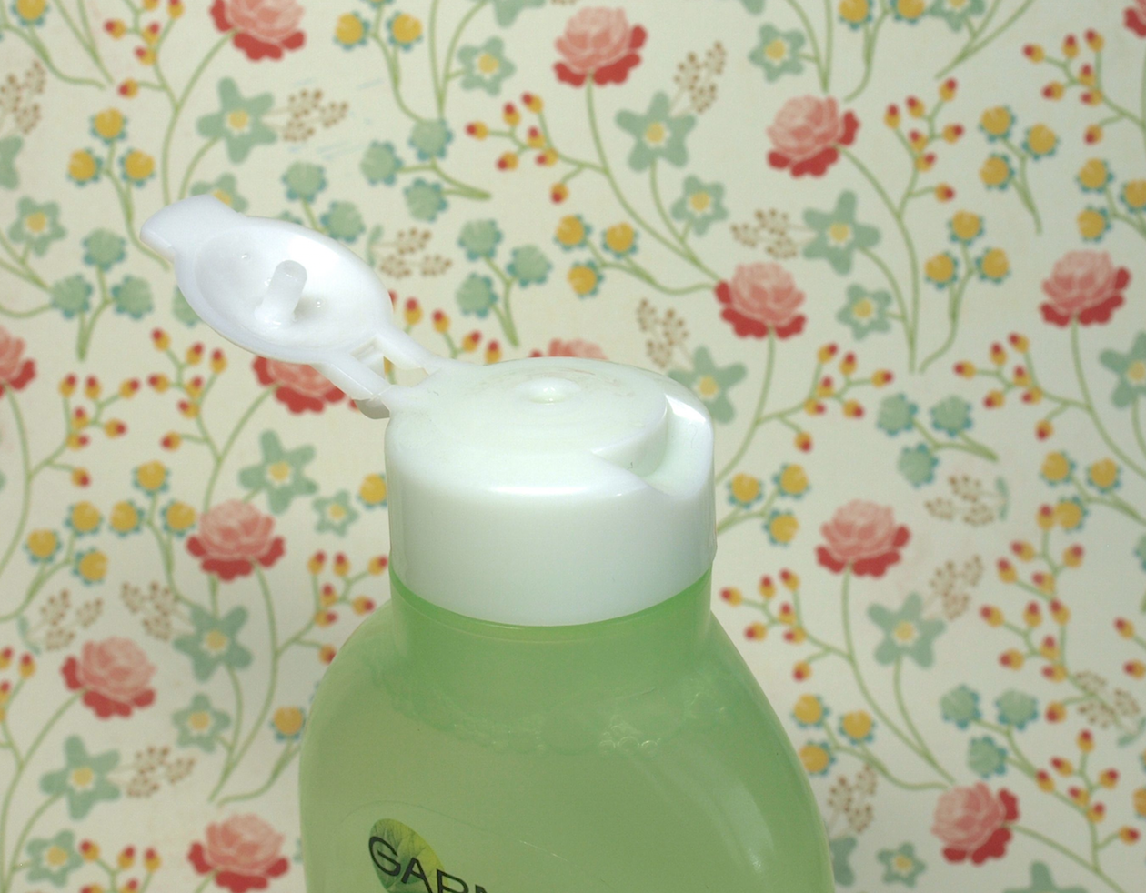 Garnier Skin Naturals Fresh Eye Makeup Remover Review The Happy