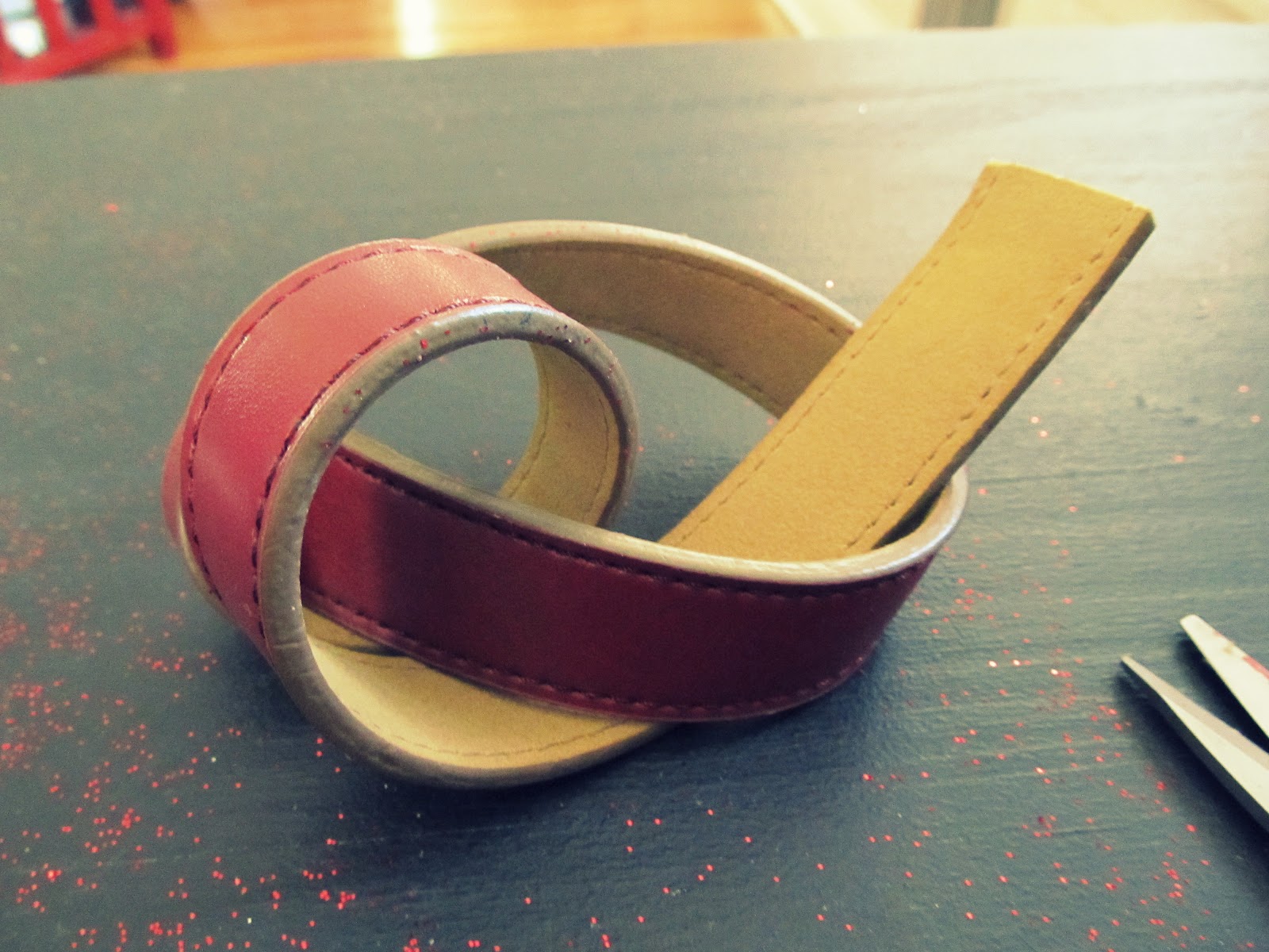 WobiSobi The Brads Have It. DIY, Purse ReStyle.