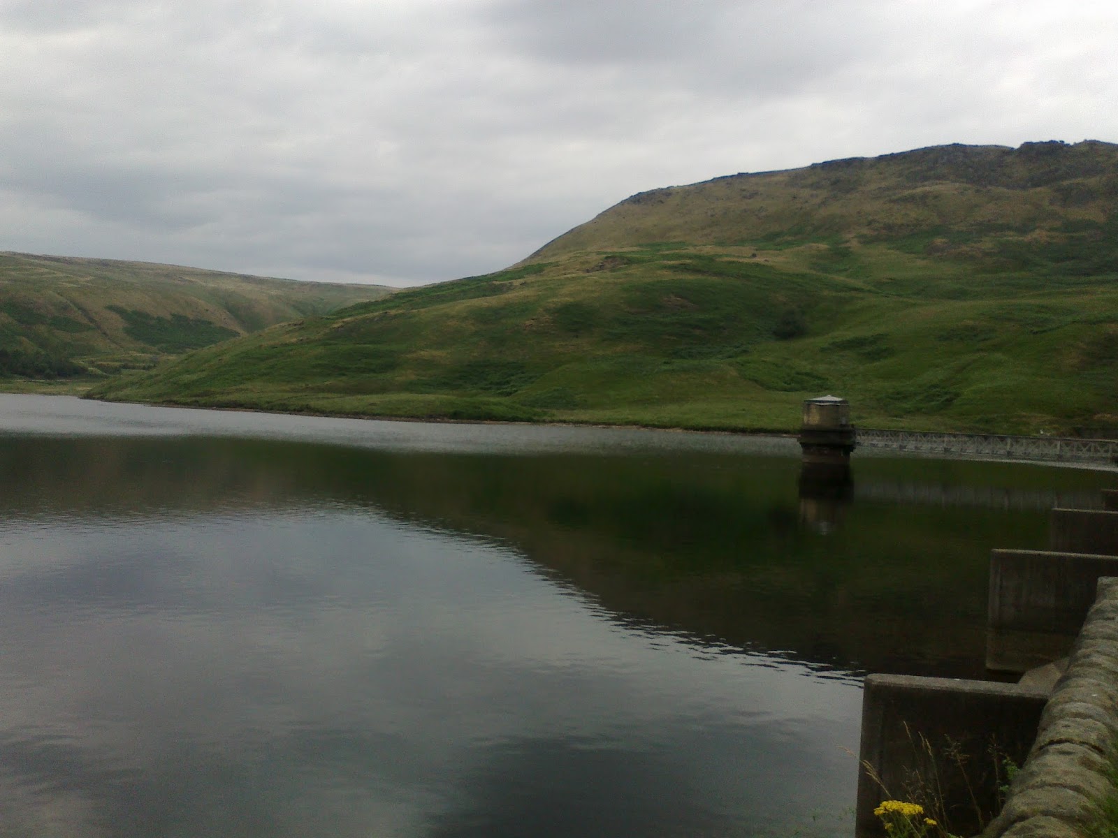 Saddleworth Discovery Walks A Short Walk Around Dove Stone Reservoir