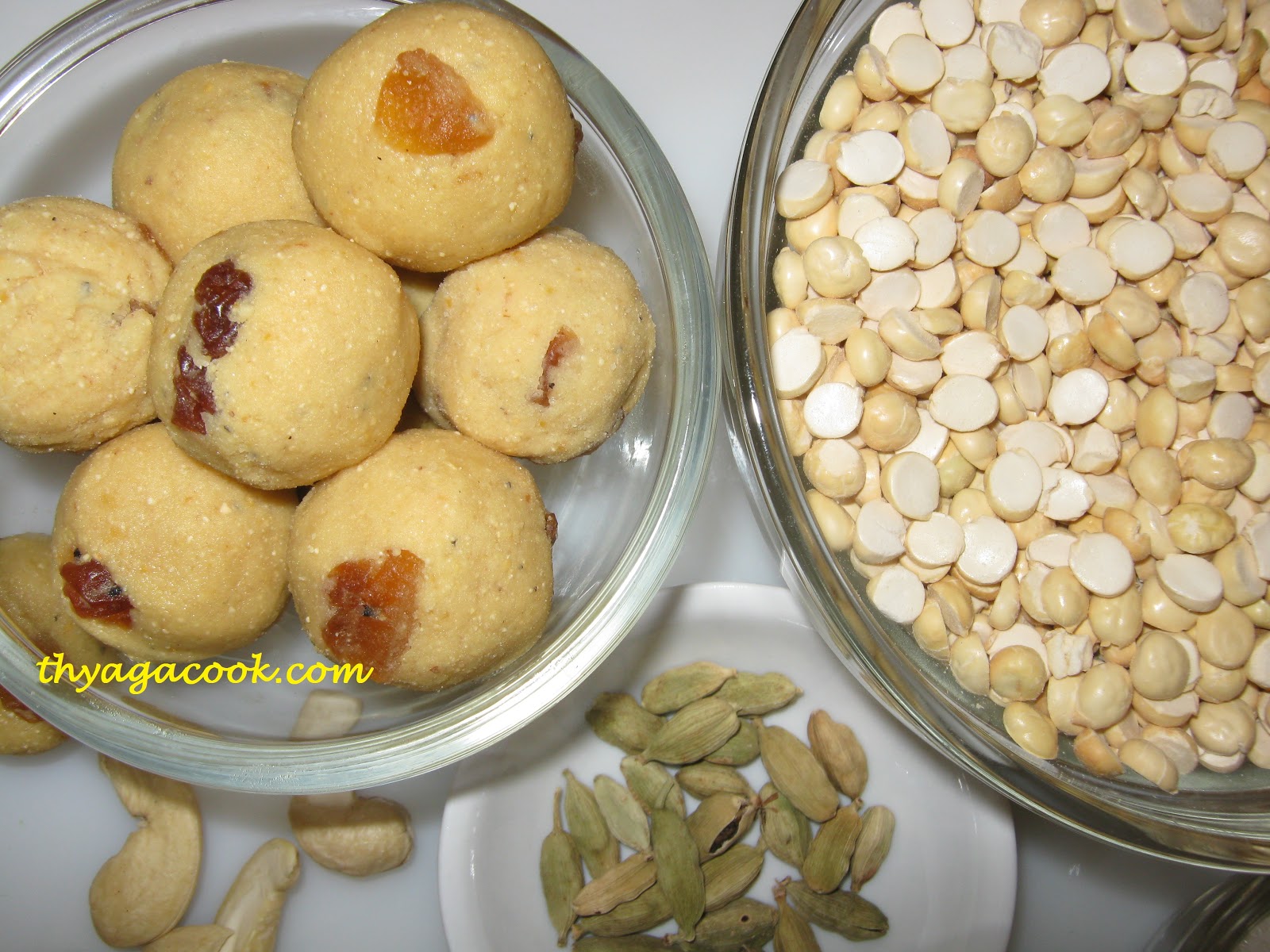 KARI LEAFS Malaysian flavour's POTTU KADALAI GHEE BALL