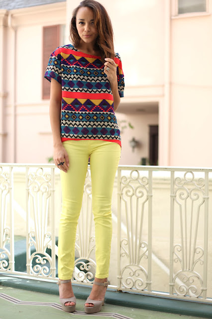 желтые брюки, блоггеры одежда
