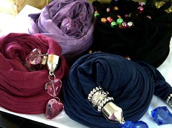Paling top dipasaran ketika ini, shawls earring! It's totally a must-have!
