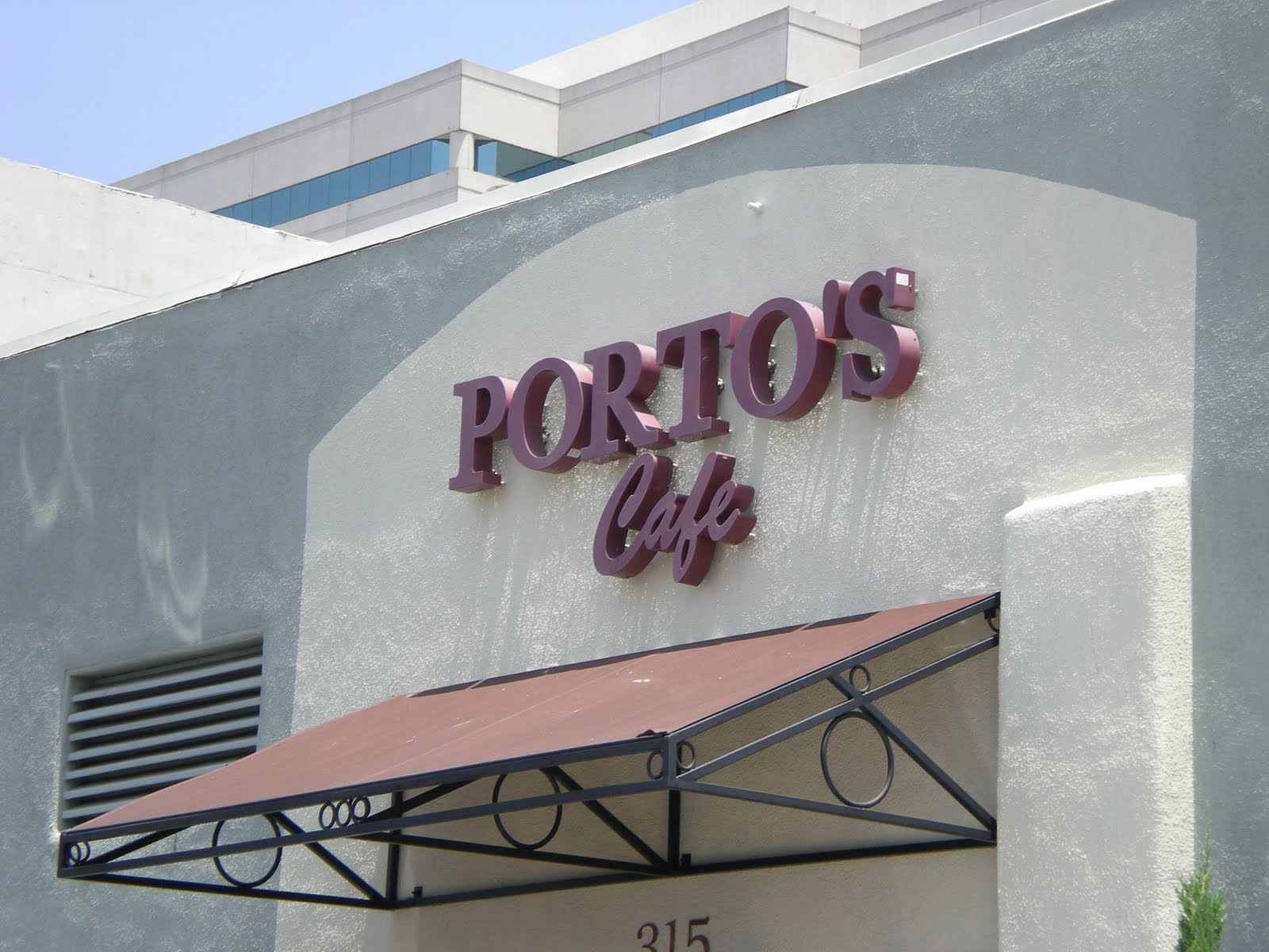 Cricket Porto's and Glendale Centre Theatre