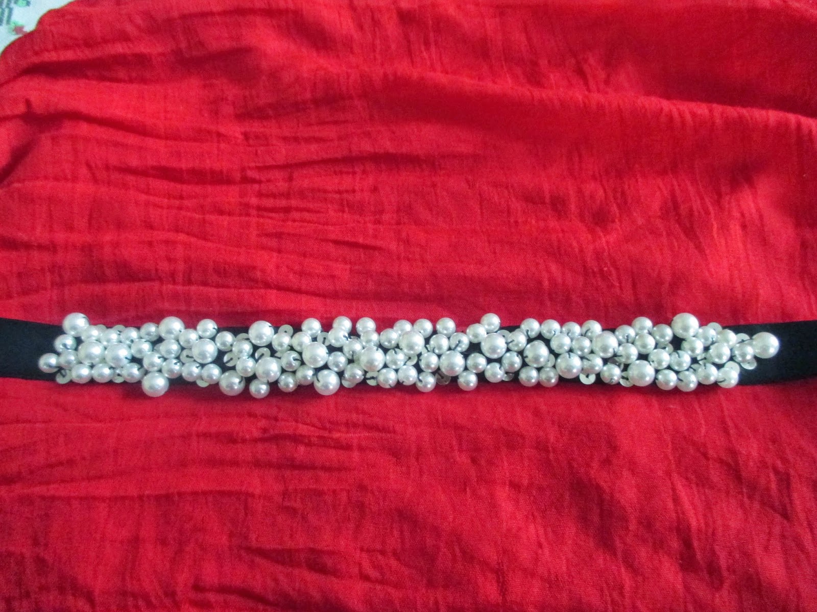 Fashion Happenss DIY Pearl belt