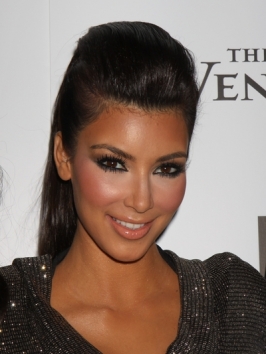 Kim Kardashian Hairstyles Pictures, Long Hairstyle 2011, Hairstyle 2011, New Long Hairstyle 2011, Celebrity Long Hairstyles 2079